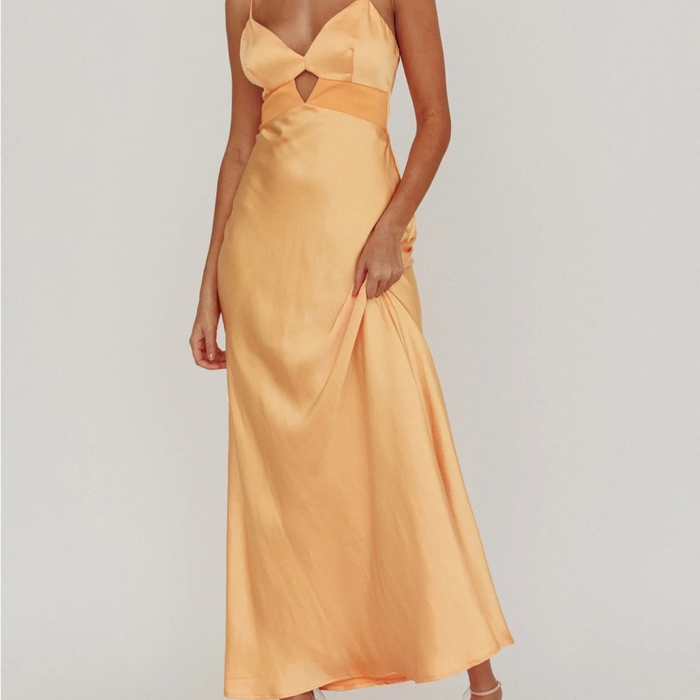 Selfie Leslie Tangerine Orange Satin Keyhole Maxi Dress